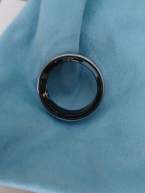 Size 8 JRing heart health and Blood Pressure Smart ring. NWOT.
